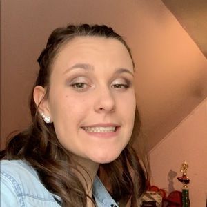 Meet your Posher, Marissa